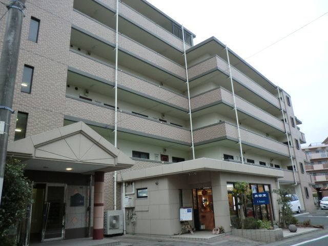 Shoeless春日の外観写真