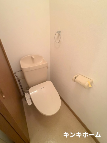 トイレ　写真は別のお部屋です。