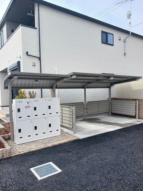 その他設備　荷物の受取に便利な宅配ボックス付き♪
