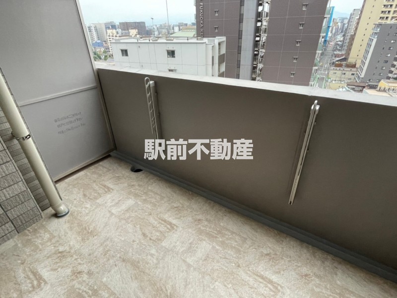 バルコニー　※同タイプ写真