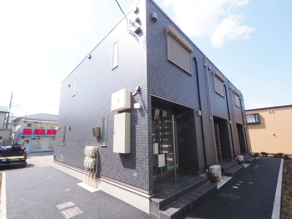 建物外観　エントランス