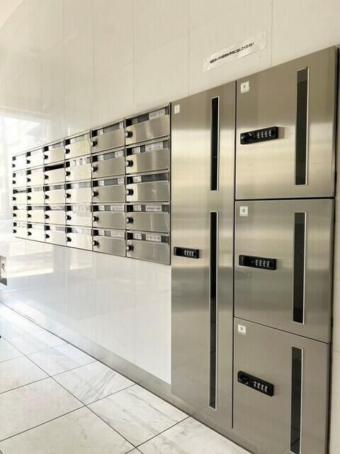 ロビー　■宅配ＢＯＸ