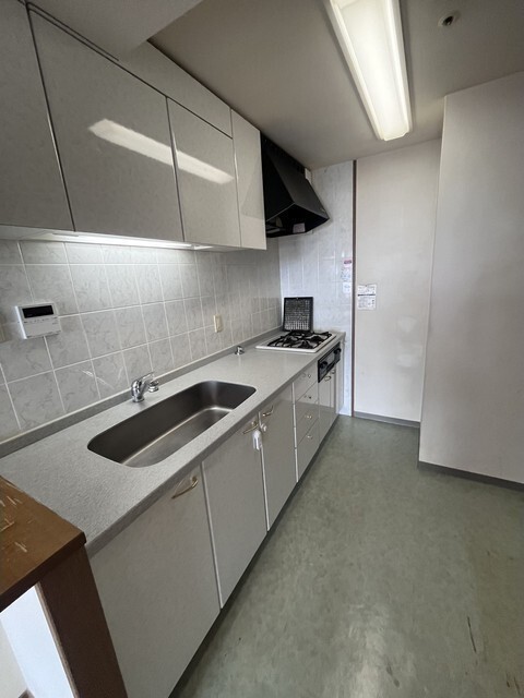 キッチン　※同建物の別のお部屋の写真です。