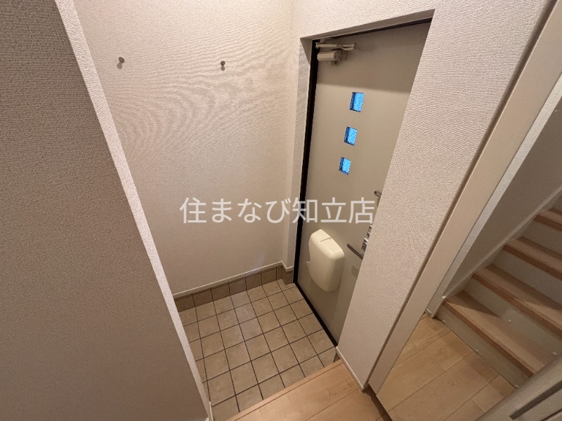 玄関　同型別部屋写真