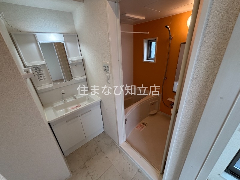 洗面設備　同型別部屋写真