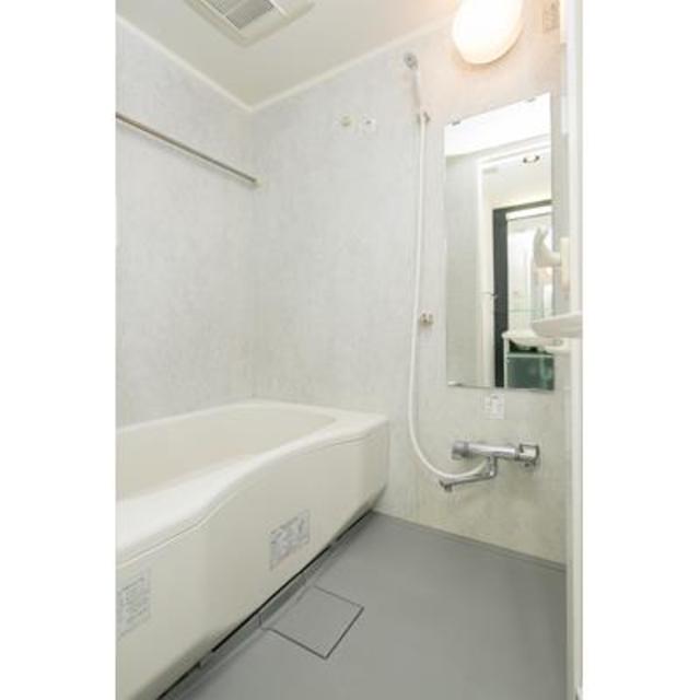 バス・シャワールーム　※写真は同タイプ住戸です。