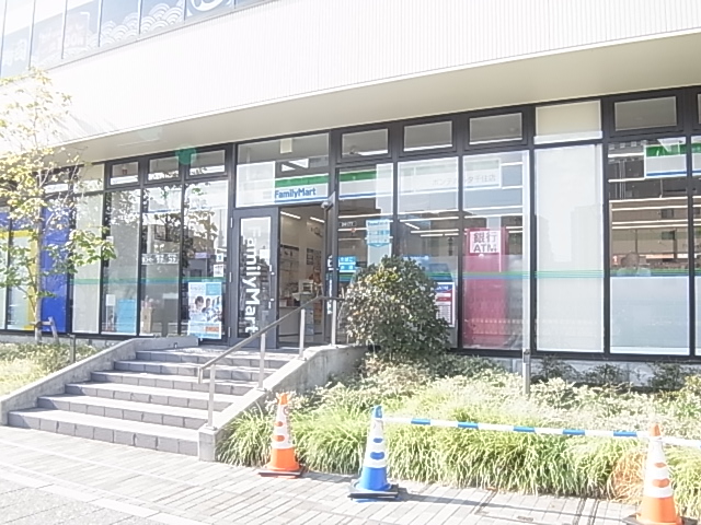 コンビニ　ファミリーマートポンテポルタ千住店（コンビニ）まで485m