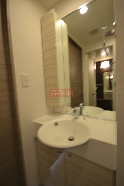 洗面設備　同建物参考写真