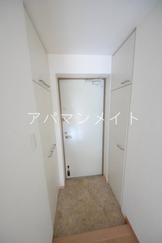 玄関　シューズボックスあります