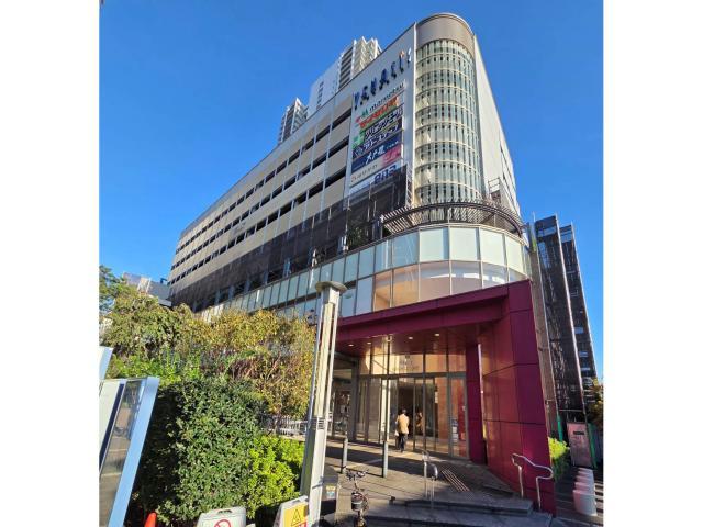 ショッピングセンター　ヴィナシス金町プライドコート（ショッピングセンター）まで448m