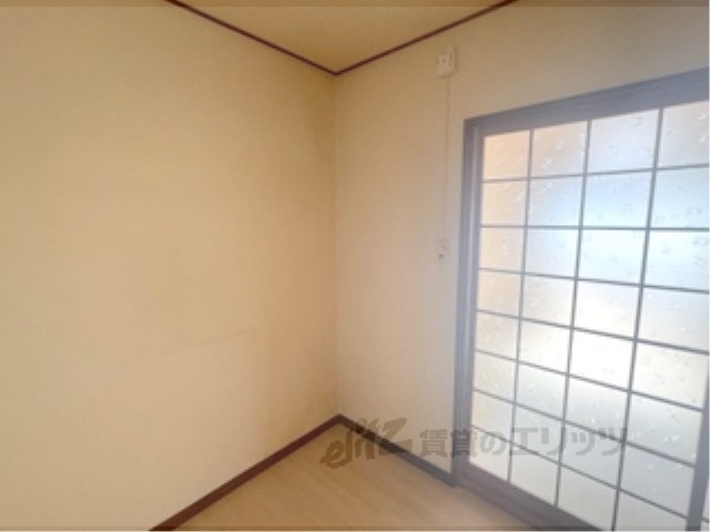 秀栄マンションの内装写真