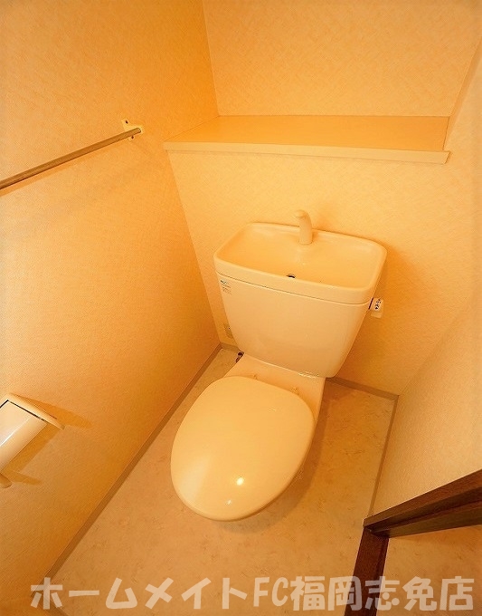 ＪＲ篠栗線 原町駅 徒歩12分 3階建 築25年のトイレ写真