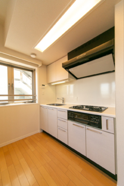 キッチン　※写真は同タイプ住戸です。