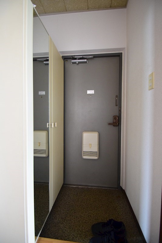 玄関　別部屋参照