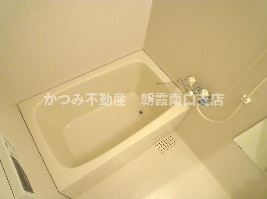 バス・シャワールーム　同物件参考写真。追焚機能浴室！
