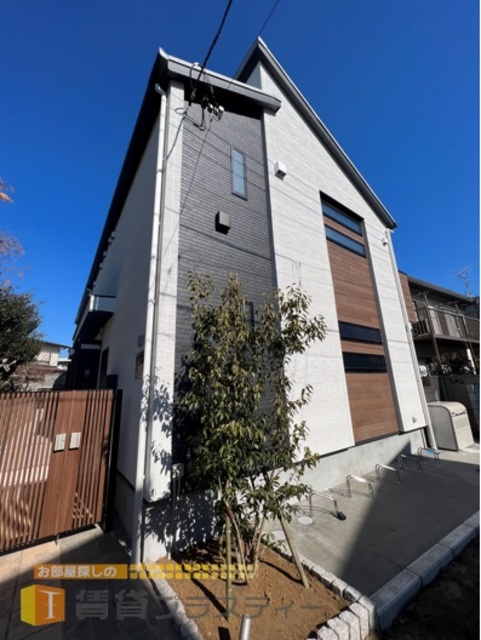 建物外観　古八幡の風吹きこむローズコート。
