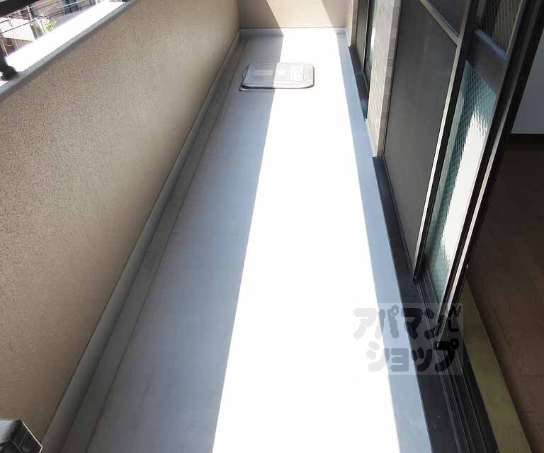 バルコニー　幅員の広いバルコニーです
