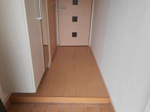 玄関　図面と現状に相違がある場合には現状を優先