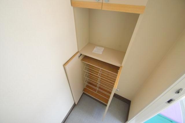 玄関　たっぷり収納出来ます