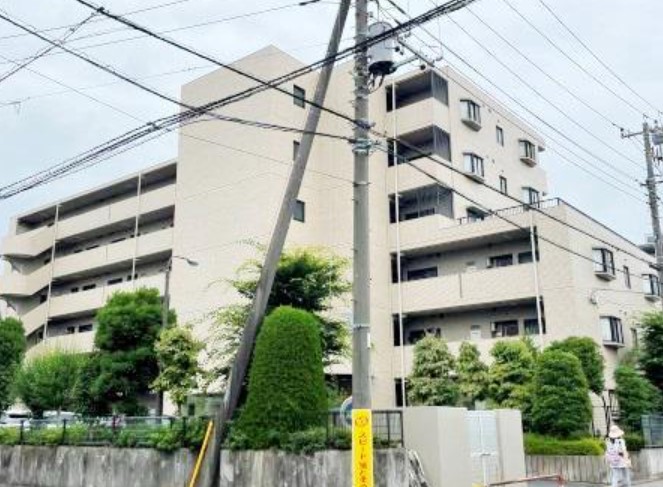 戸田市本町のマンションの建物外観