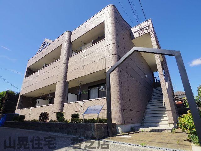 奈良県香芝市五位堂６（マンション）の賃貸物件の外観