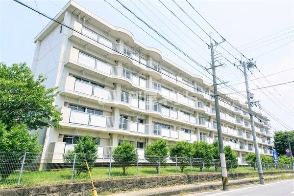 【ビレッジハウス白川2号棟の建物外観】