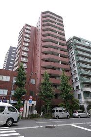 文京区本郷のマンションの建物外観