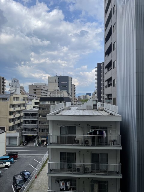 【広島市中区猫屋町のマンションの眺望】