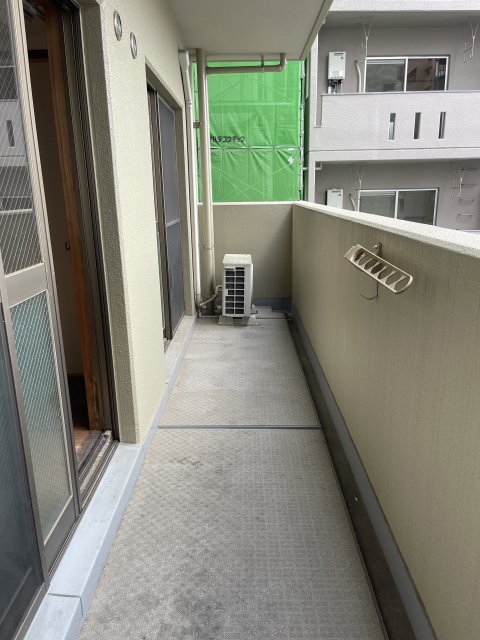 【広島市中区猫屋町のマンションのバルコニー】