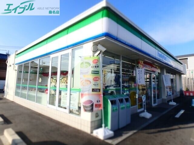 【桑名市駅元町のマンションのコンビニ】