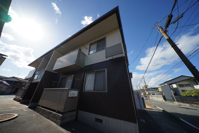 【下関市彦島江の浦町のアパートの建物外観】