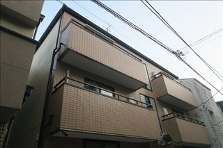 渋谷区千駄ヶ谷のマンションの建物外観