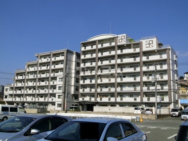 福岡市博多区浦田のマンションの建物外観