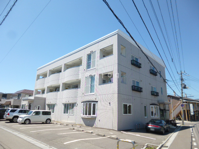 函館市湯川町のマンションの建物外観