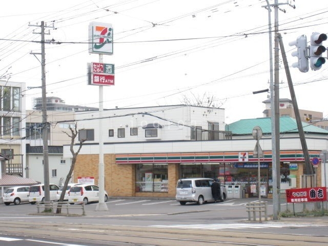 【函館市湯川町のマンションのコンビニ】