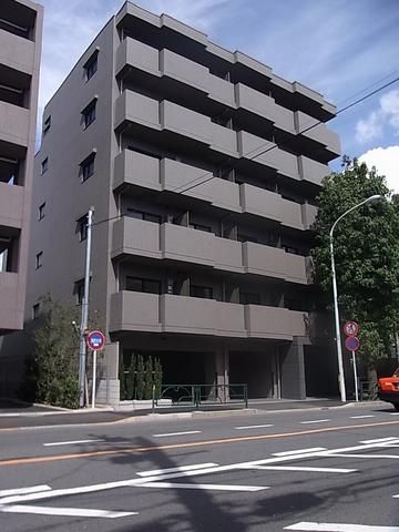 中野区上鷺宮のマンションの建物外観