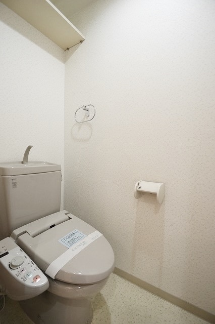 トイレ　もちろんウォシュレット付です♪