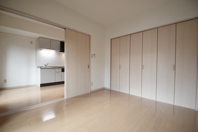 居室・リビング　１Ｋで物足りない方におすすめ！広々リビング♪