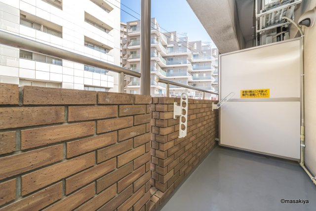 バルコニー　バルコニー