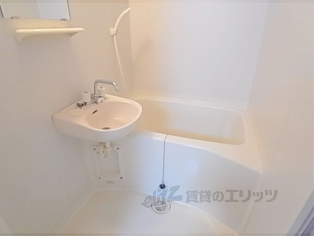 バス・シャワールーム　バス