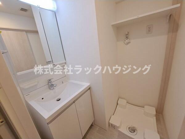 洗面設備　反転タイプ