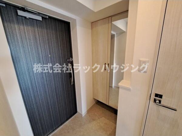 玄関　反転タイプ