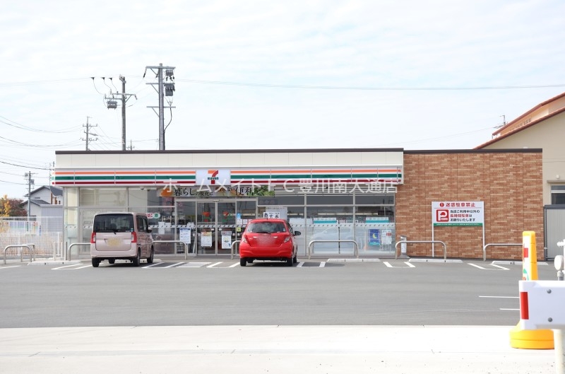 コンビニ　セブンイレブン豊川竹下店（コンビニ）まで742m