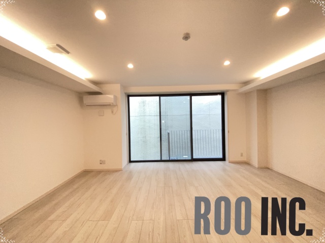 居室・リビング　写真は反転のお部屋です