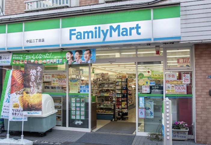 コンビニ　ファミリーマート中延二丁目店（コンビニ）まで151m