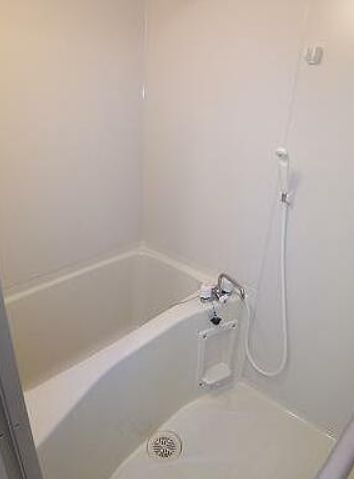 バス・シャワールーム　★ゆったり浸かれる浴槽★