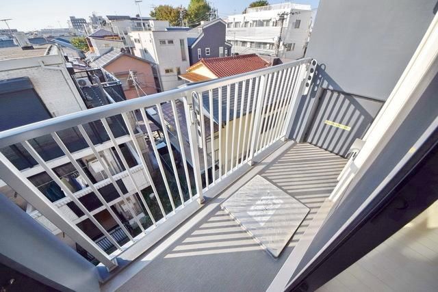 バルコニー　弊社は都内全域の物件をご紹介可能です！