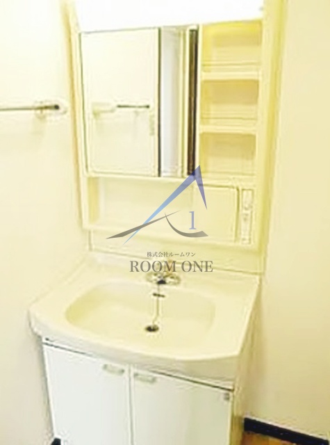 洗面設備　洗面台です。