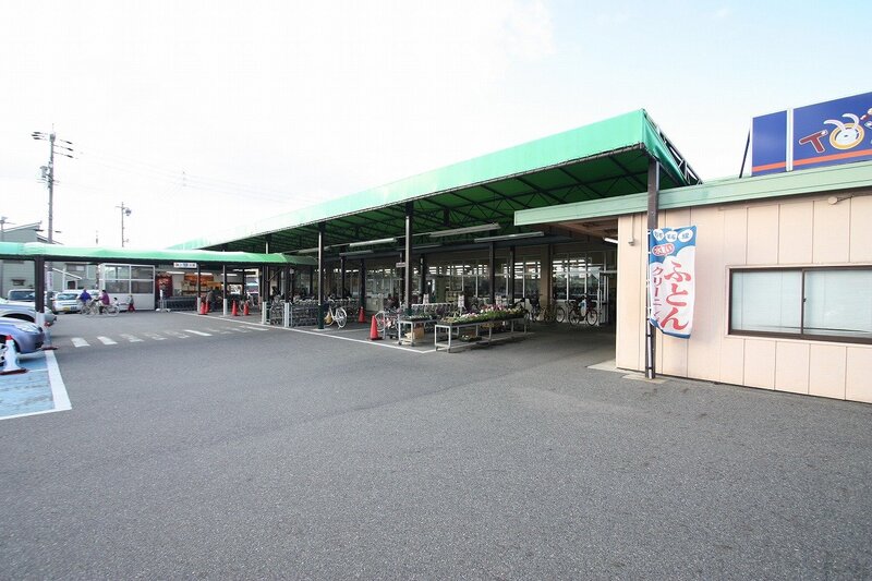 スーパー　ピアゴ西春店（スーパー）まで528m