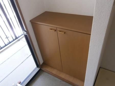 収納　シューズボックス